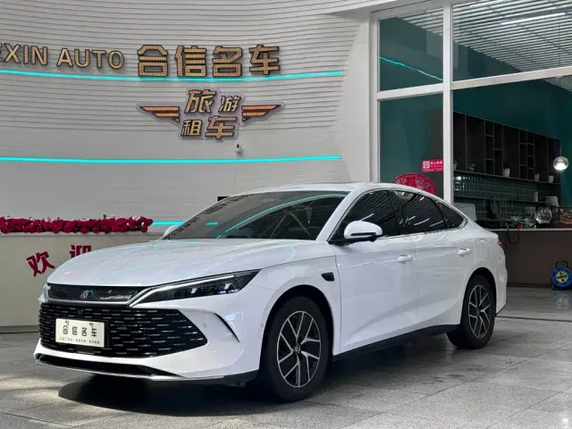 Фотография автомобиля — BYD Qin L