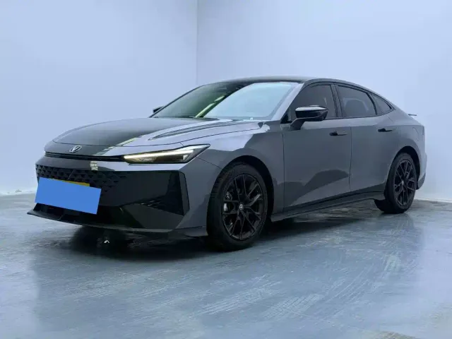Фотография автомобиля — Changan UNI-V