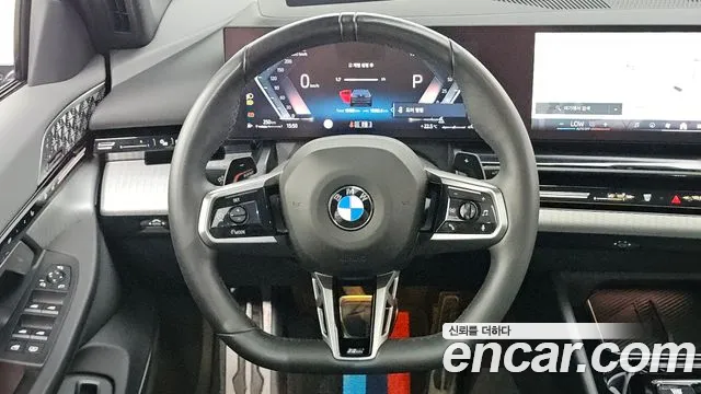 BMW 5-Series 5 серия (G60) 530i xDrive M Sport — Фото автомобиля 11