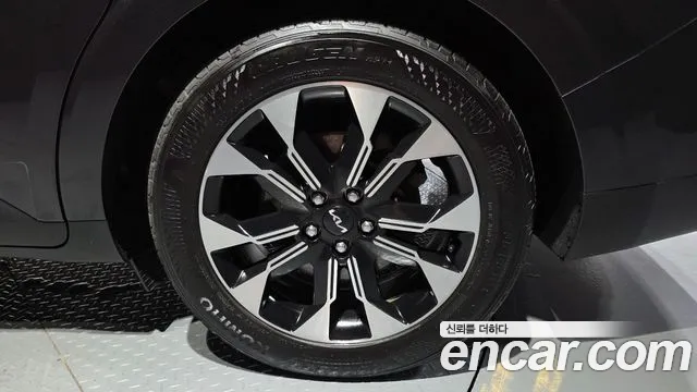 Kia Canival Carnival 4 поколение Бензин 9 мест Signature — Фото автомобиля 18