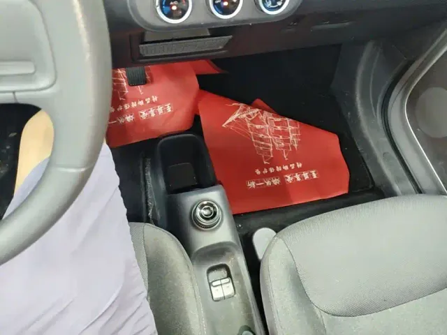 Wuling Motors Wuling Zhiguang NEV 2025 Standard Version — Фото автомобиля 13
