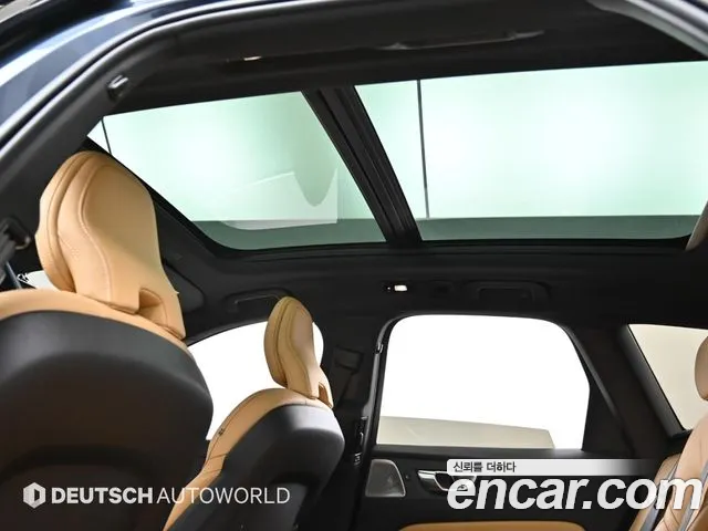 Вольво XC60 — Фото автомобиля 19