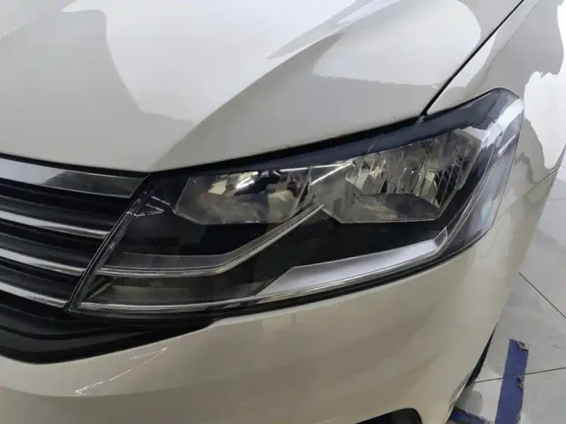 Volkswagen Lavida — Фото автомобиля 5