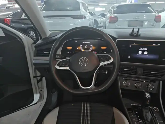 Volkswagen Bora — Фото автомобиля 10