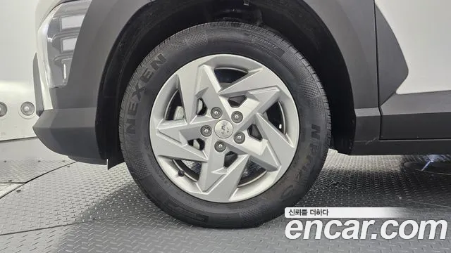 Hyundai Kona SX2 — Фото автомобиля 5