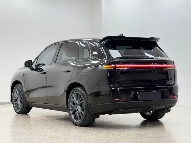 Leapmotor C10 — Фото автомобиля 3