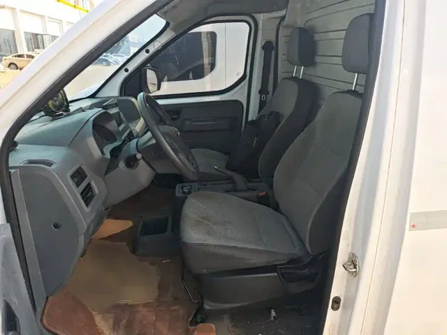 Wuling Yangguang — Фото автомобиля 13