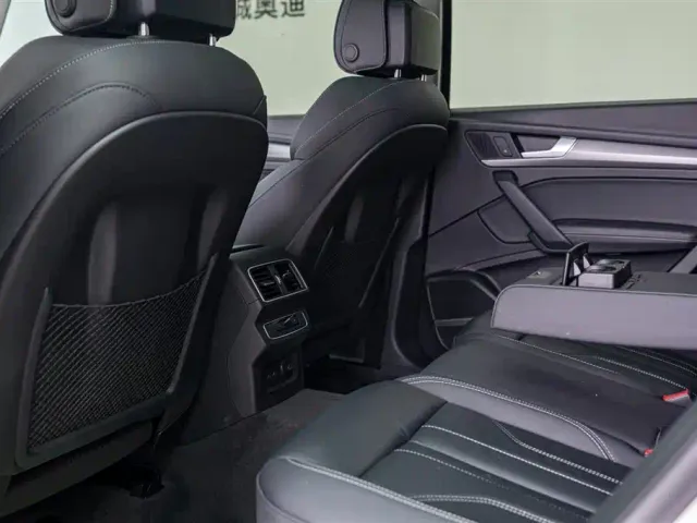Audi Q5L — Фото автомобиля 7