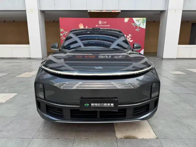 Li Auto L9 — Фото автомобиля 2