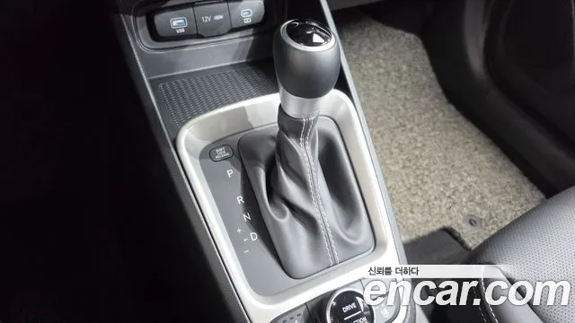 Hyundai Venue Venue 1.6 Premium — Фото автомобиля 9
