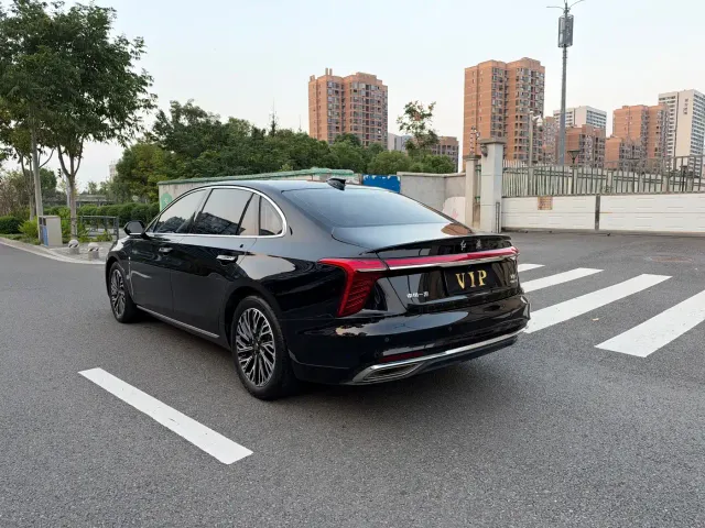 Hongqi H5 — Фото автомобиля 11
