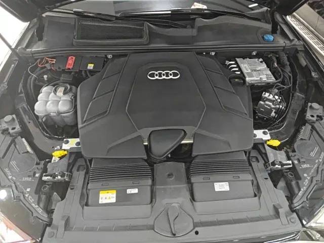 Audi Q7 — Фото автомобиля 19