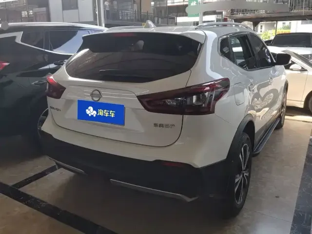 Nissan Qashqai — Фото автомобиля 3