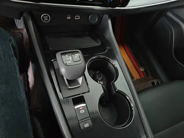Nissan X-Trail — Фото автомобиля 10
