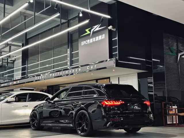 Audi RS 4 — Фото автомобиля 22