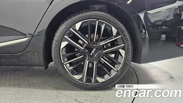 Kia K8 The New K8 2.5 Бензин 2WD — Фото автомобиля 21