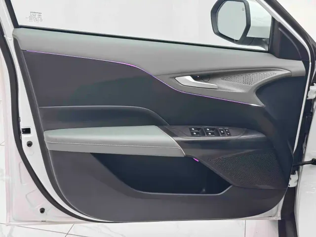 Changan Lamore — Фото автомобиля 6