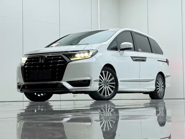 Honda Elysion — Фото автомобиля 2