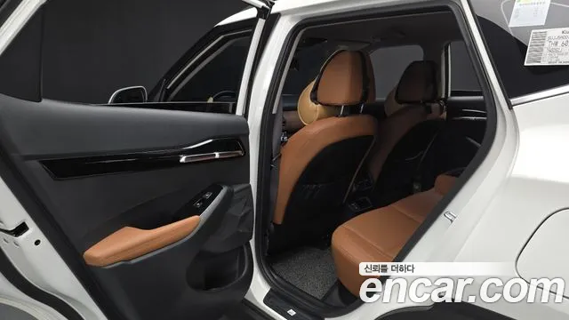 Kia Seltos New — Фото автомобиля 16