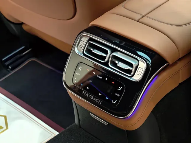Mercedes-Benz Maybach S-Class — Фото автомобиля 11