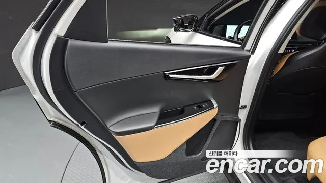 Kia EV6 — Фото автомобиля 24