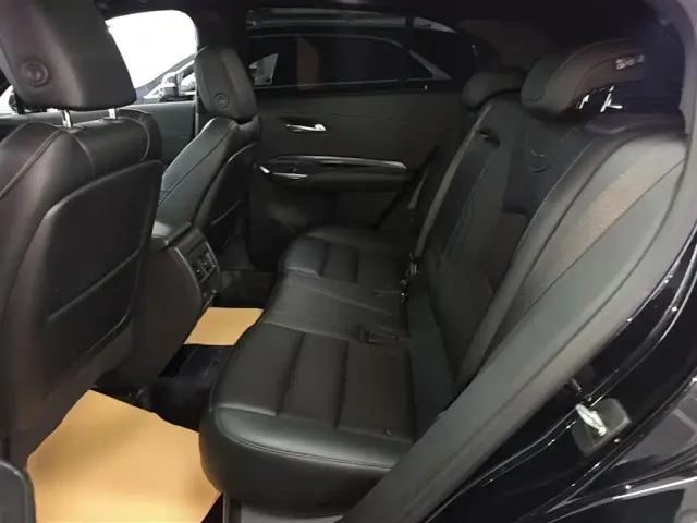 Cadillac XT4 — Фото автомобиля 16