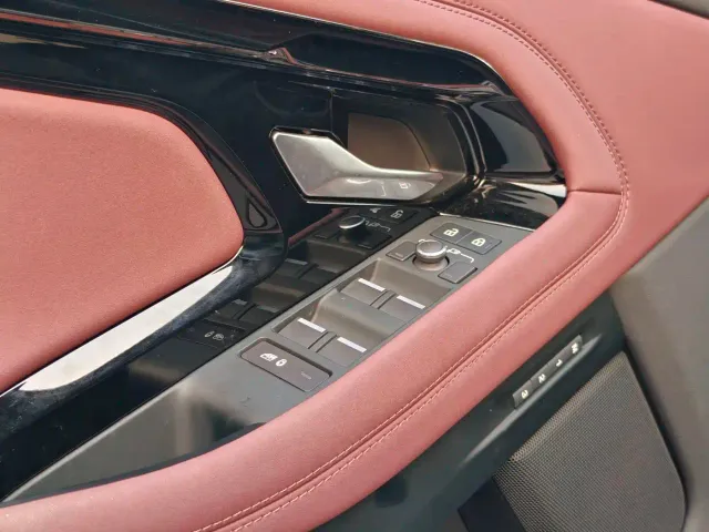 Land Rover Range Rover Evoque — Фото автомобиля 11
