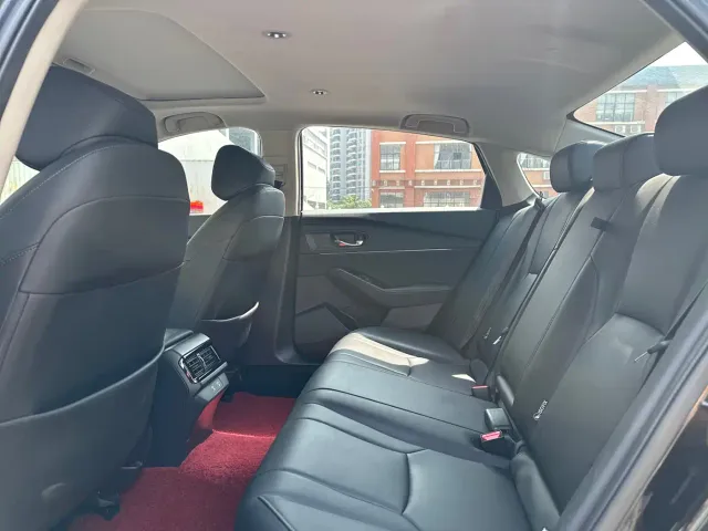 Honda Accord — Фото автомобиля 8