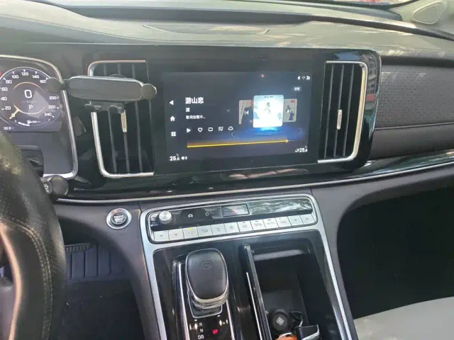 GAC Trumpchi M8 — Фото автомобиля 14