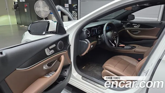 Mercedes-Benz E-Class W213 — Фото автомобиля 10