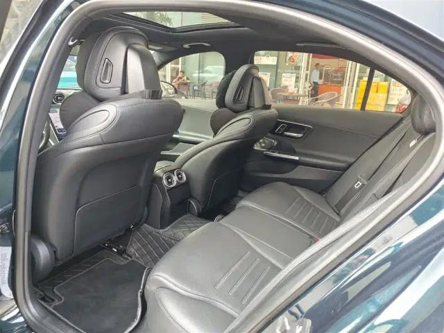 Mercedes-Benz C-Class — Фото автомобиля 5