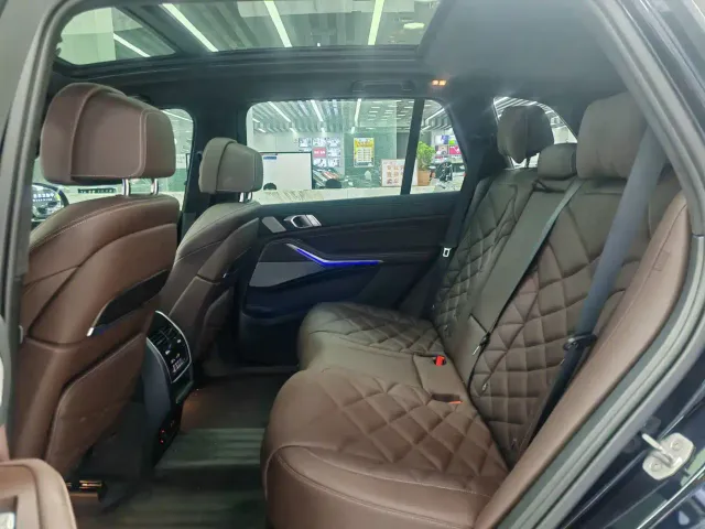 BMW X5 — Фото автомобиля 3