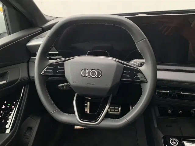 Audi Q6L e-tron — Фото автомобиля 12