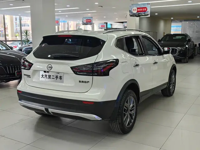 Nissan Qashqai — Фото автомобиля 5