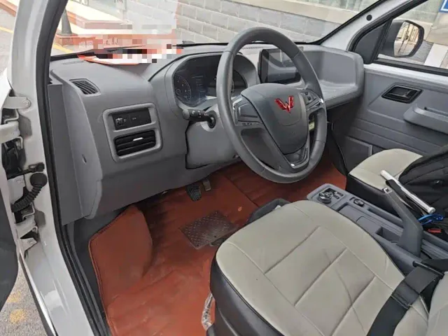 Wuling Yangguang — Фото автомобиля 9