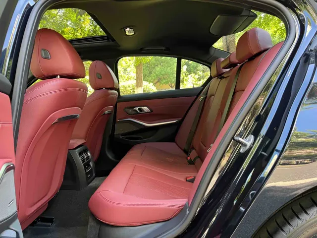 BMW 3 Series — Фото автомобиля 11