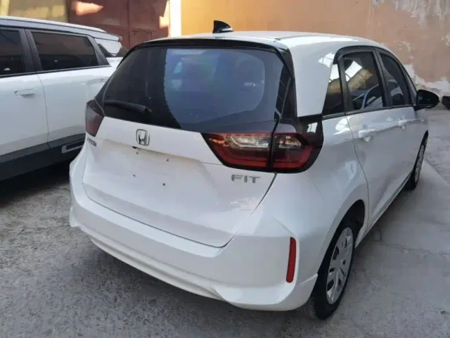 Honda Fit — Фото автомобиля 6