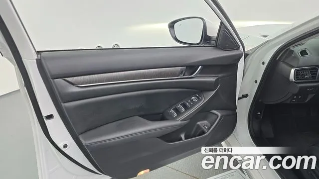 Honda Accord Accord 10 поколение 1.5 Turbo — Фото автомобиля 23