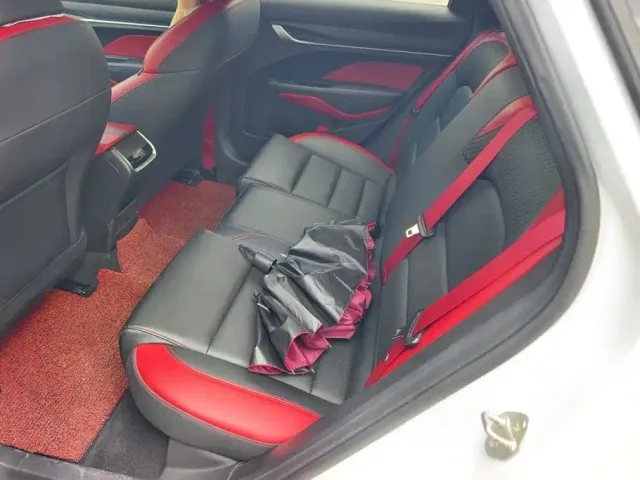 Geely Binrui — Фото автомобиля 11