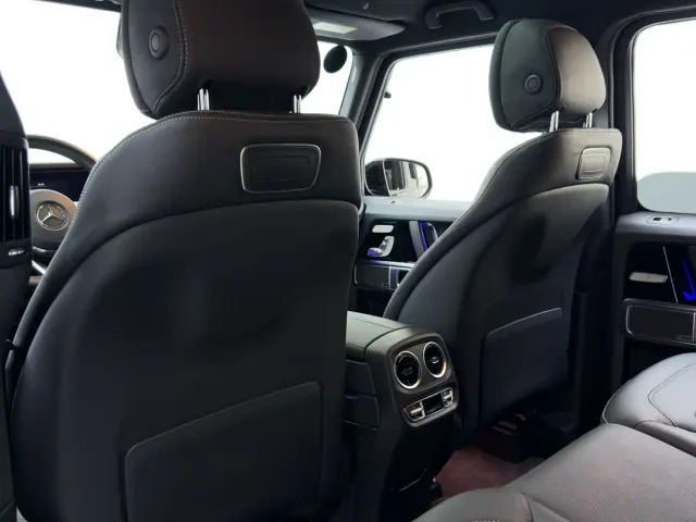 Mercedes-Benz G-Class — Фото автомобиля 27