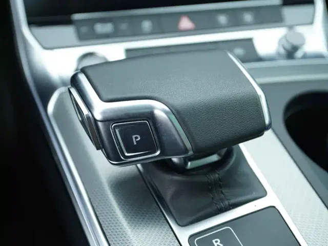 Audi Audi A6 (Import) 2023 Avant Pioneer 45 TFSI Premium Dynamic — Фото автомобиля 8