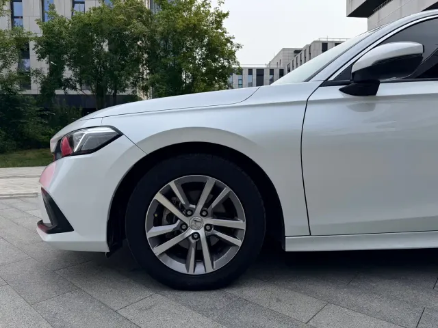 Honda Civic — Фото автомобиля 4