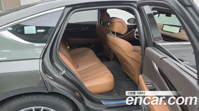 Genesis G80 Бензин 2.5 турбо AWD — Фото автомобиля 11