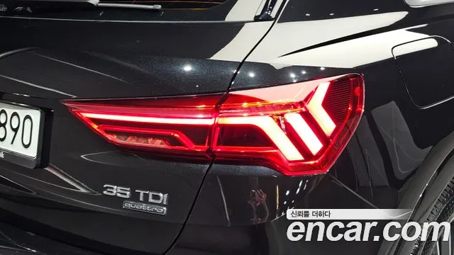 Audi Q3 35 TDI quattro Premium — Фото автомобиля 22