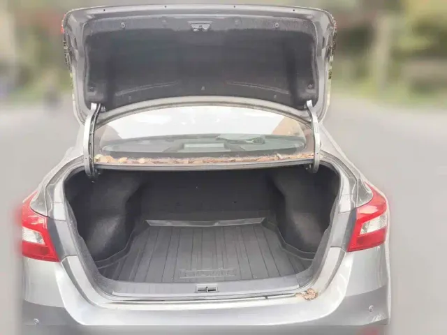 Nissan Sylphy — Фото автомобиля 13