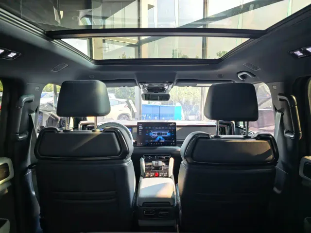 BYD FangChengBao Leopard 5 — Фото автомобиля 10