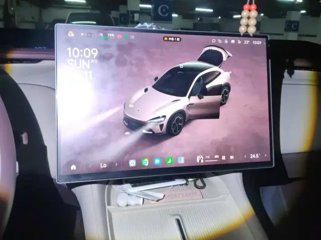 Xiaomi YU7 — Фото автомобиля 14