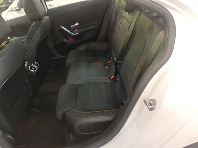 Mercedes-Benz A-Class — Фото автомобиля 16
