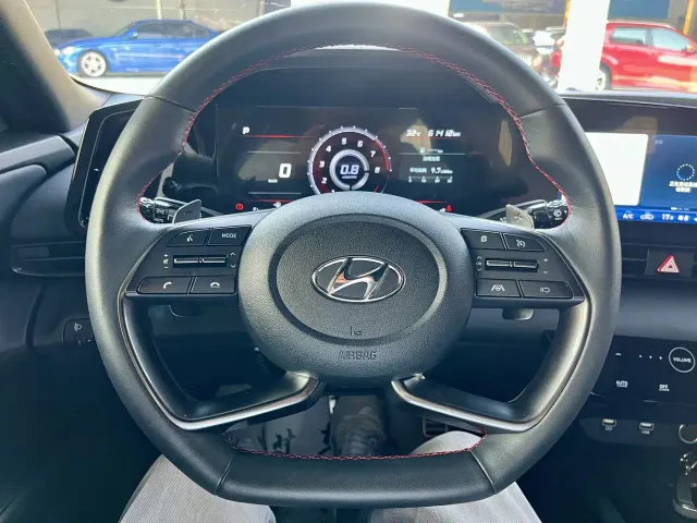 Hyundai Elantra — Фото автомобиля 18