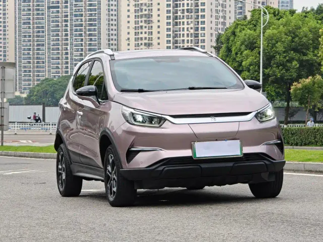 BYD Yuan Pro — Фото автомобиля 2